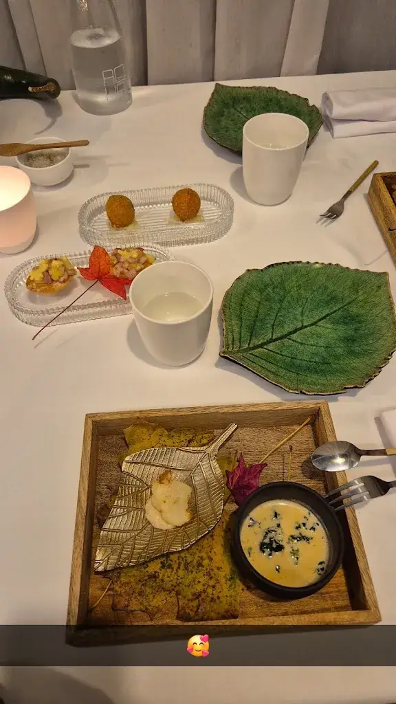 Lucie GAILLET_BOIS DU BON SEJOUR_Pont-Sainte-Marie_review