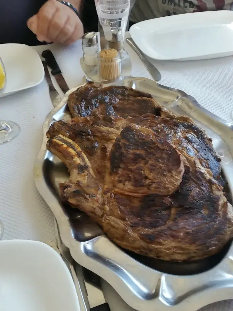 Le Bizertin_Chasse-sur-Rhône_slider_image_2