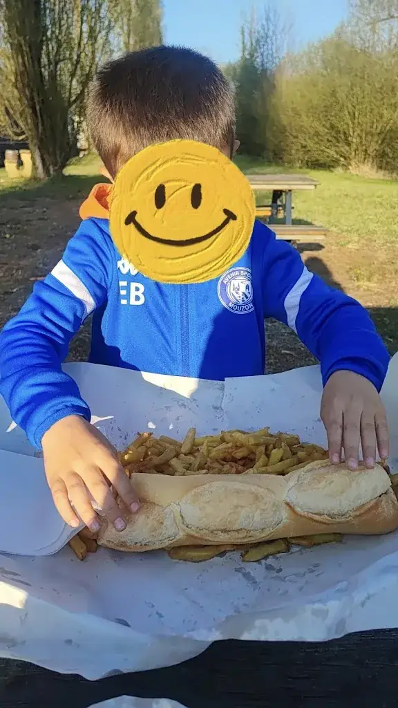 Lardenois Anais_La Frite'Rit_Pouru-Saint-Remy_review