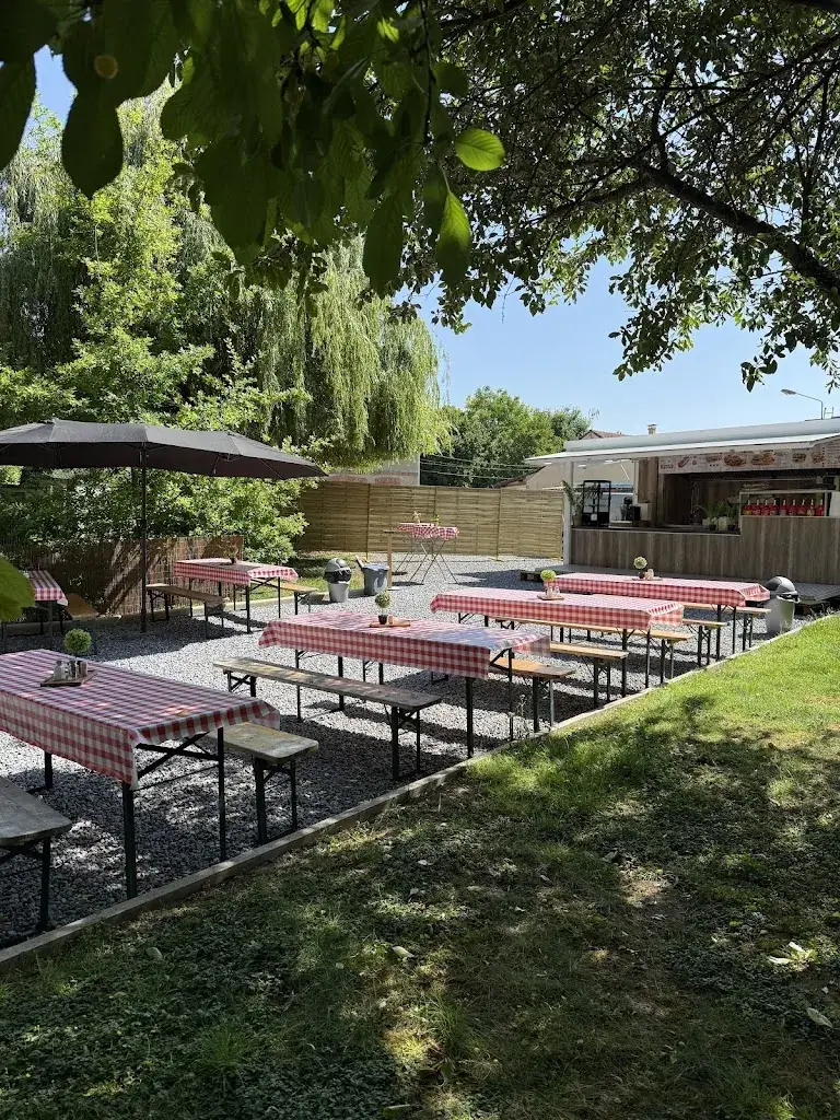 Snack friterie_Pontfaverger-Moronvilliers_slider_image_1