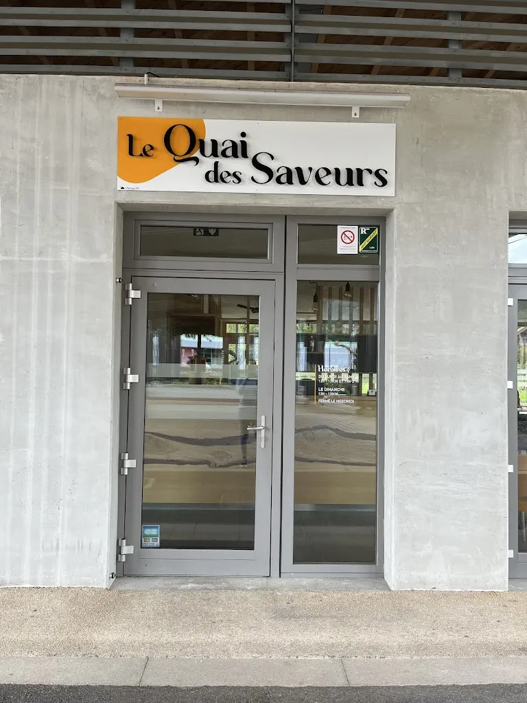 Le Quai des Saveurs restaurant in Saint-Nabord