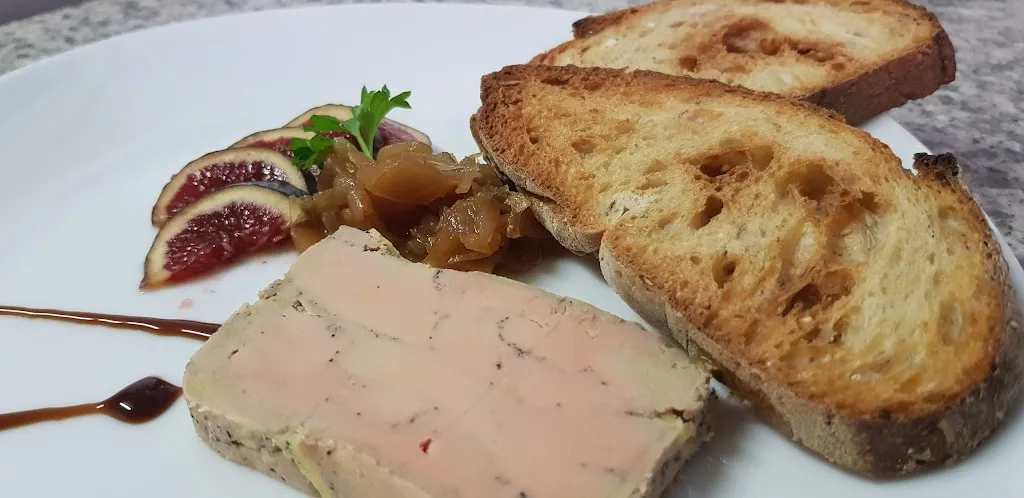 Le 774 restaurant_Loire-sur-Rhône_slider_image_2