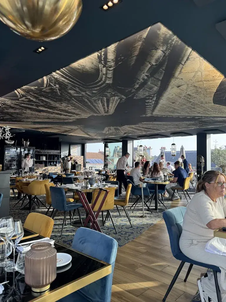 Tang_Restaurant Gabrielle Toit Terrasse_Reims_review