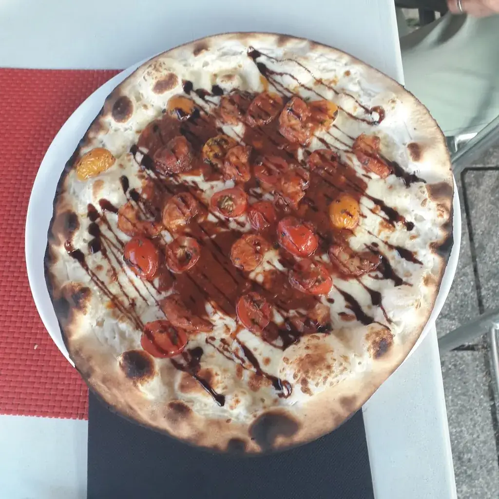 Menu_Pizzeria F1 - Pizzas au feu de bois et restauration rapide_Noisseville_image_2