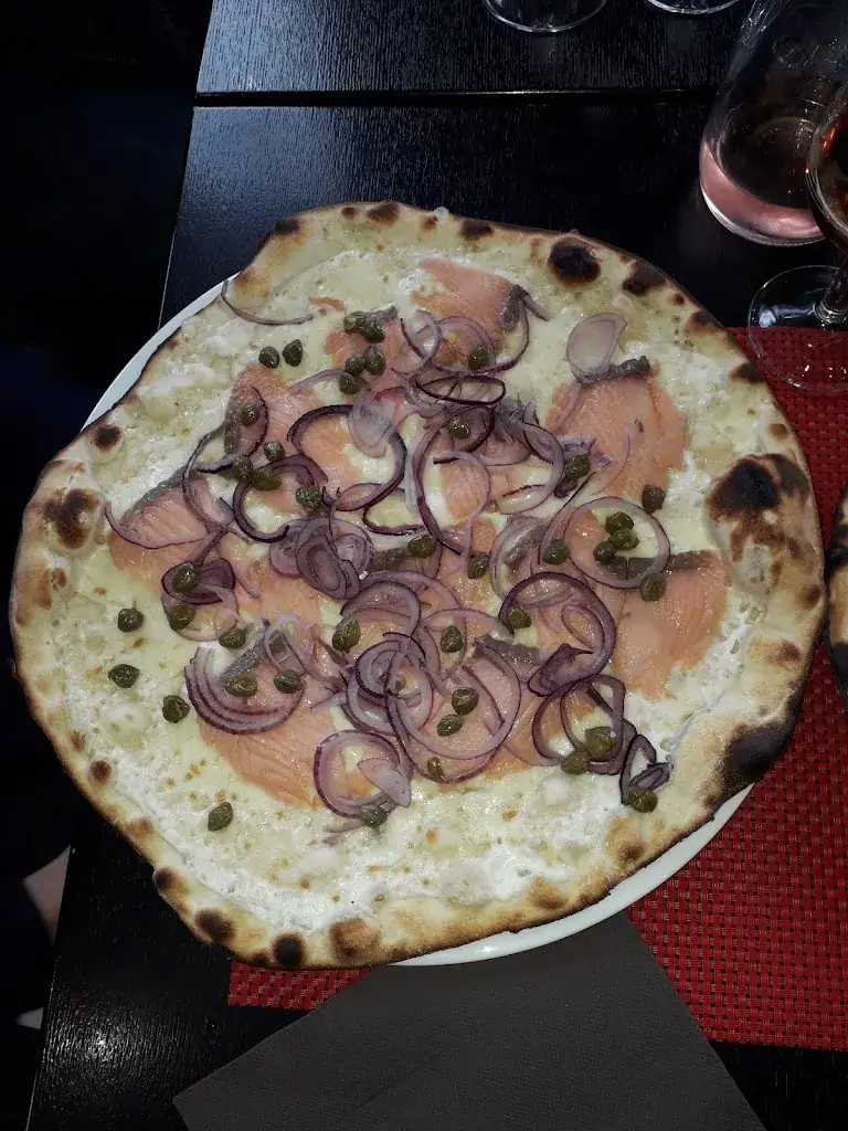 emma Battut_Pizzeria F1 - Pizzas au feu de bois et restauration rapide_Noisseville_review