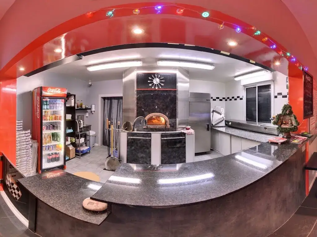 Pizzeria F1 - Pizzas au feu de bois et restauration rapide_Noisseville_slider_image_1