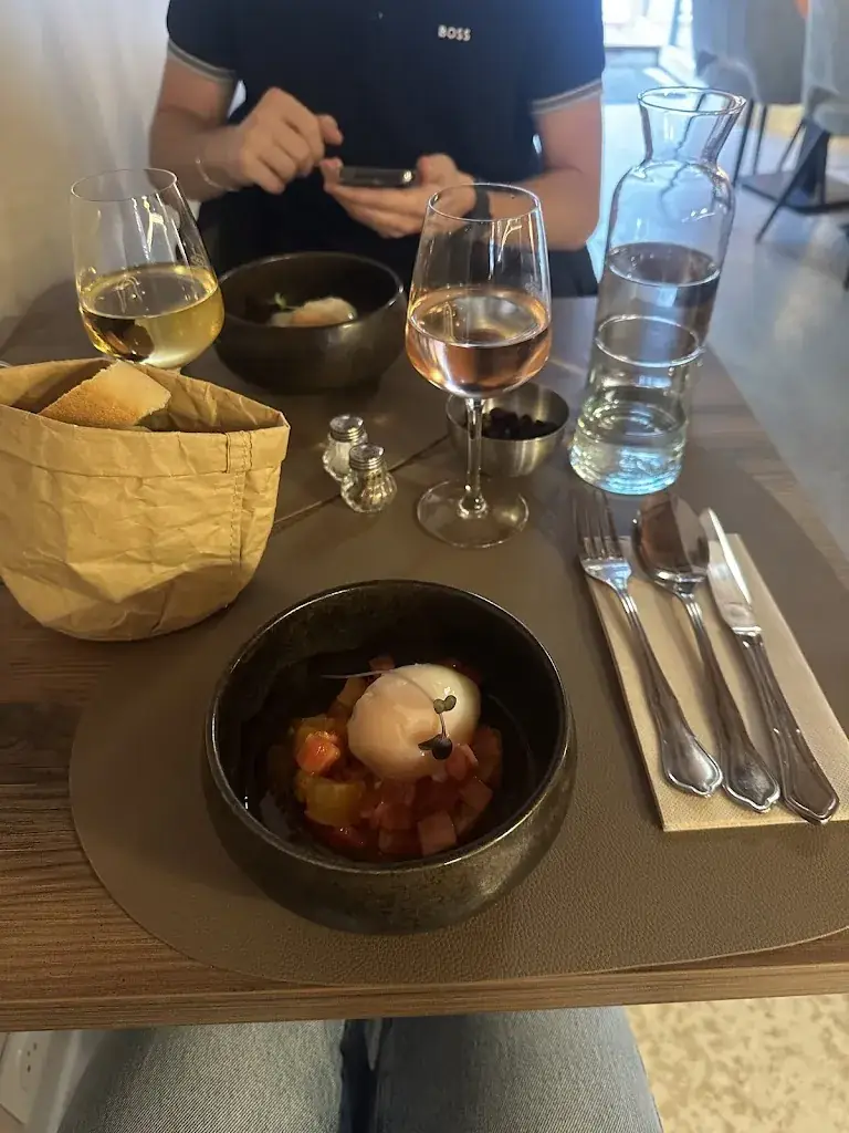 Célia Balland_SAISON_Remiremont_review