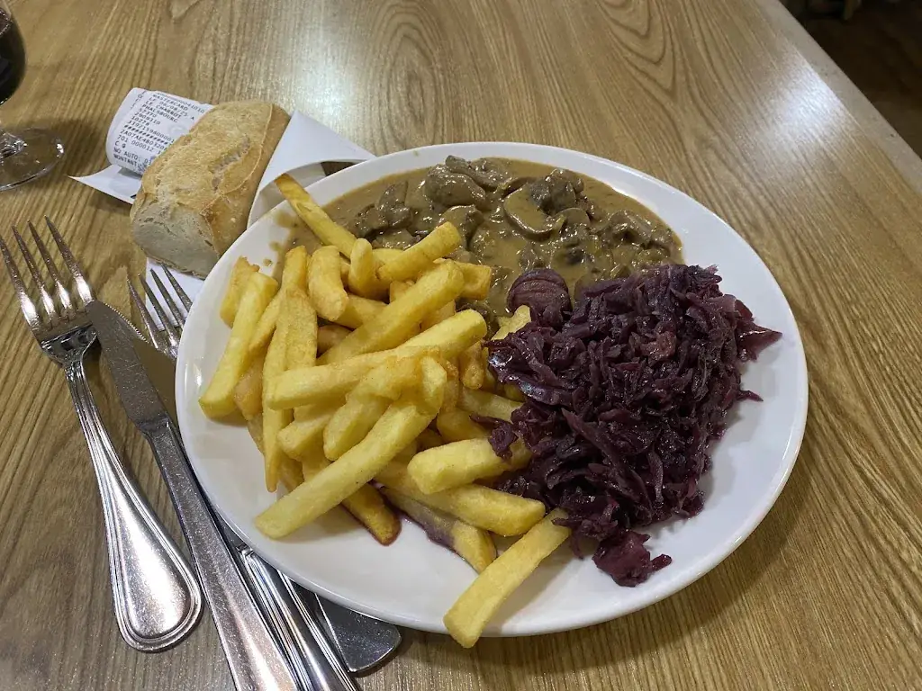 Susan Cameron_Bar et Restaurant Le Chabrot - Restauration traditionnelle sur place et plats à emporter_Phalsbourg_review