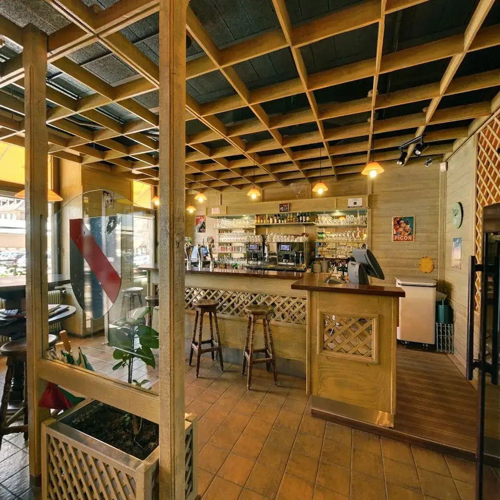 Bar et Restaurant Le Chabrot - Restauration traditionnelle sur place et plats à emporter Restaurant in Phalsbourg