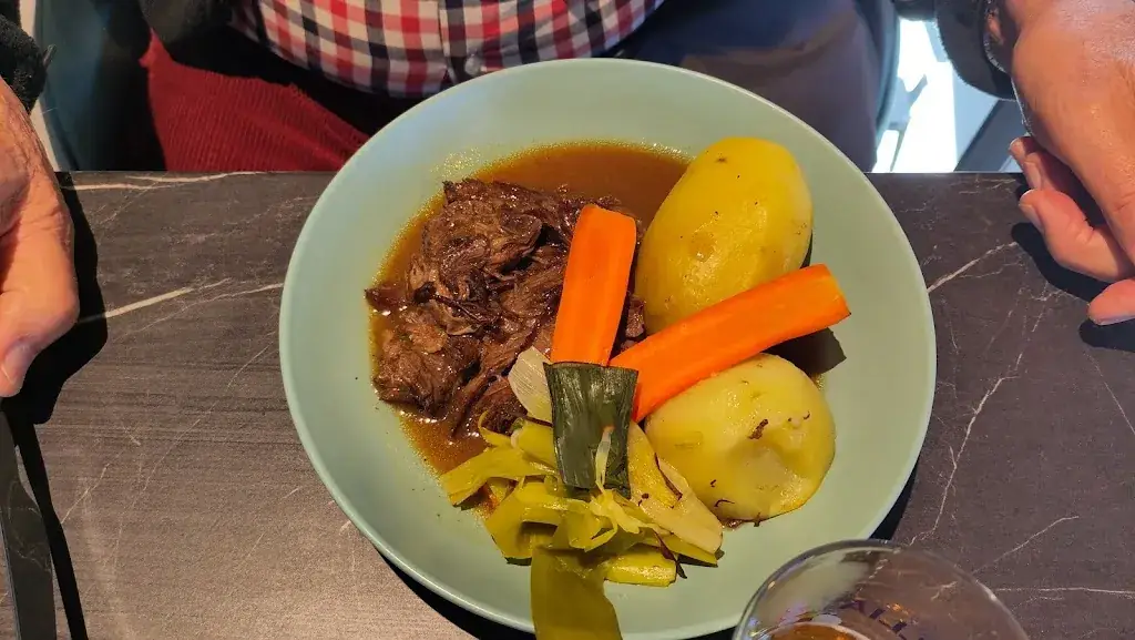 Stephanie Ilona Horvath_Brasserie TYM_Chatuzange-le-Goubet_review