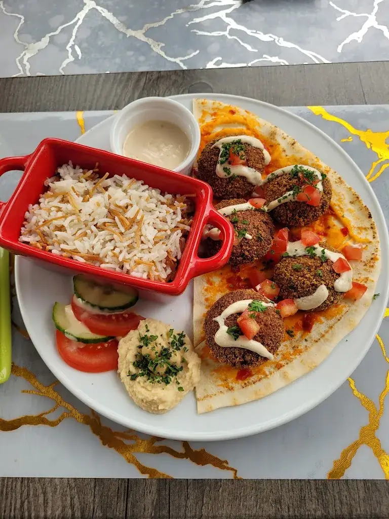 Emma_Chez Le Libanais_Revin_review