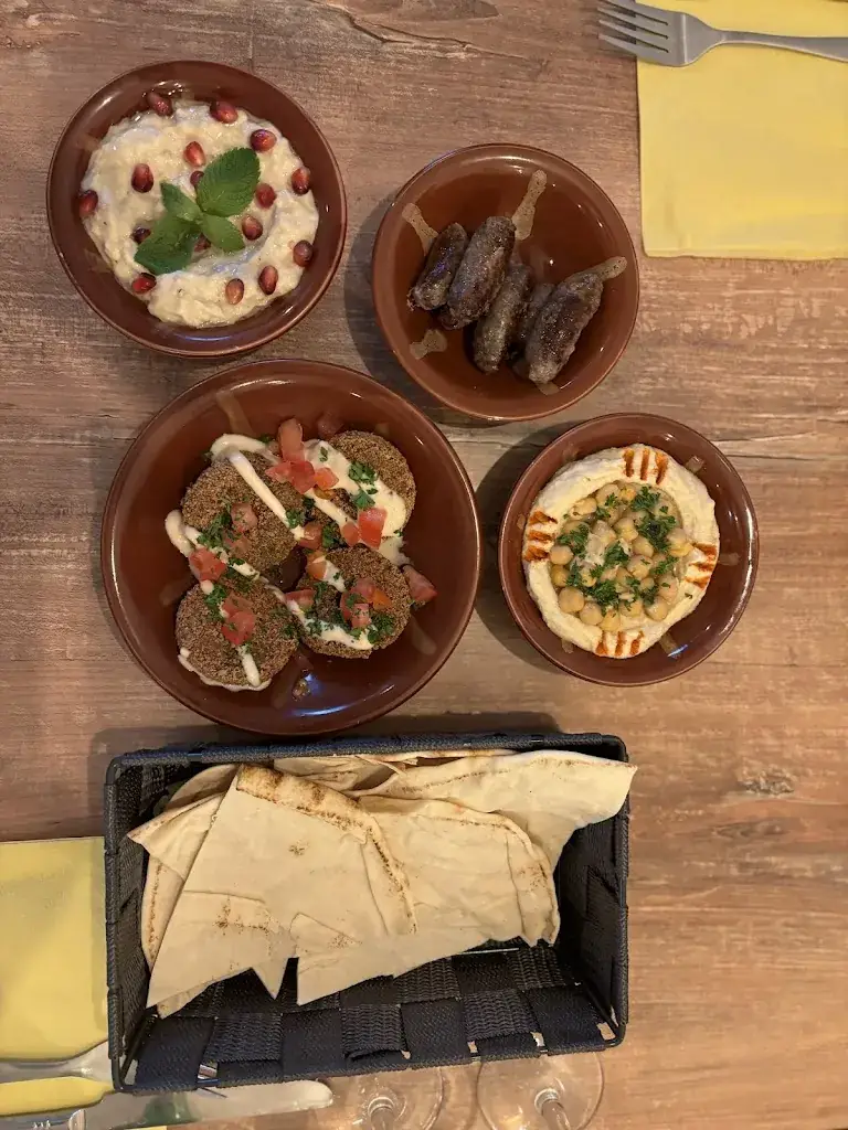 Erwin 020_Chez Le Libanais_Revin_review