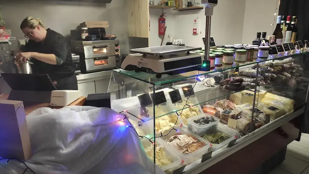 La Trattoria restaurant in Revin