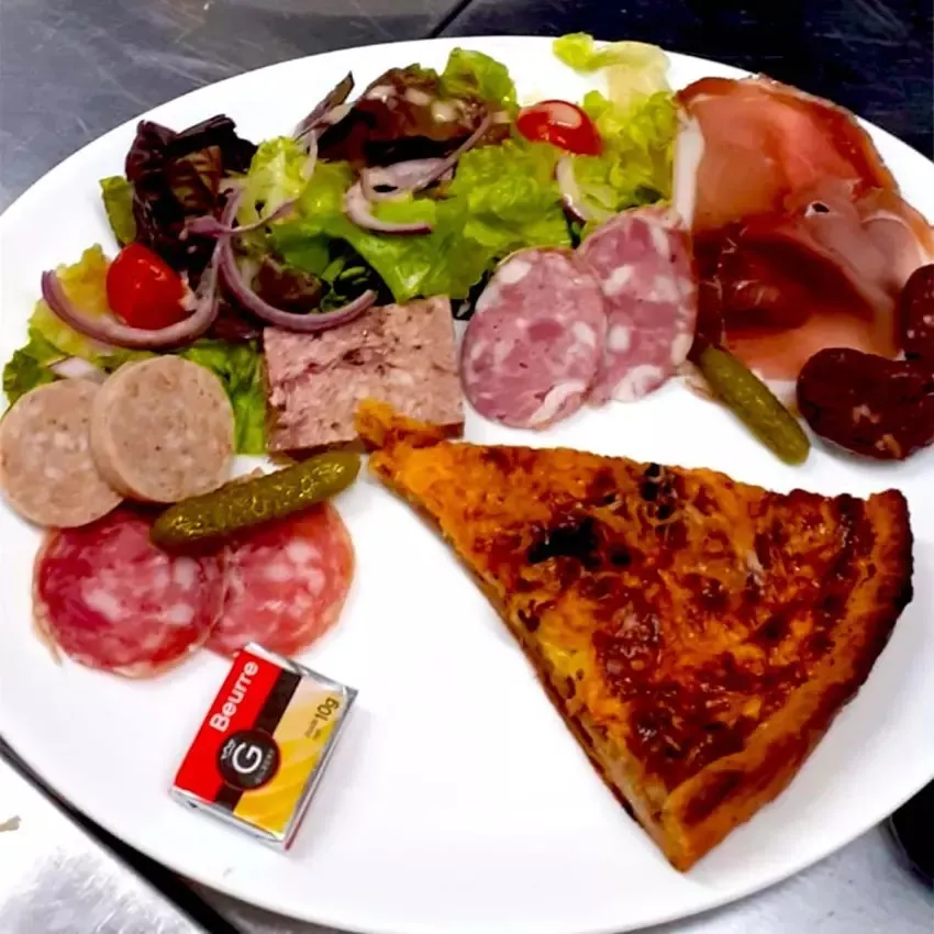 Le Relais du C’Routard_Revin_slider_image_2