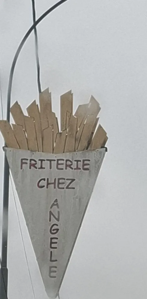 DiDile ROMANO HEUCLIN_Friterie Chez Angele_Revin_review