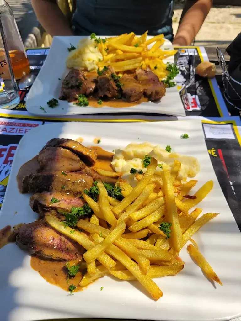 Aux Bois Amis_Revin_slider_image_1