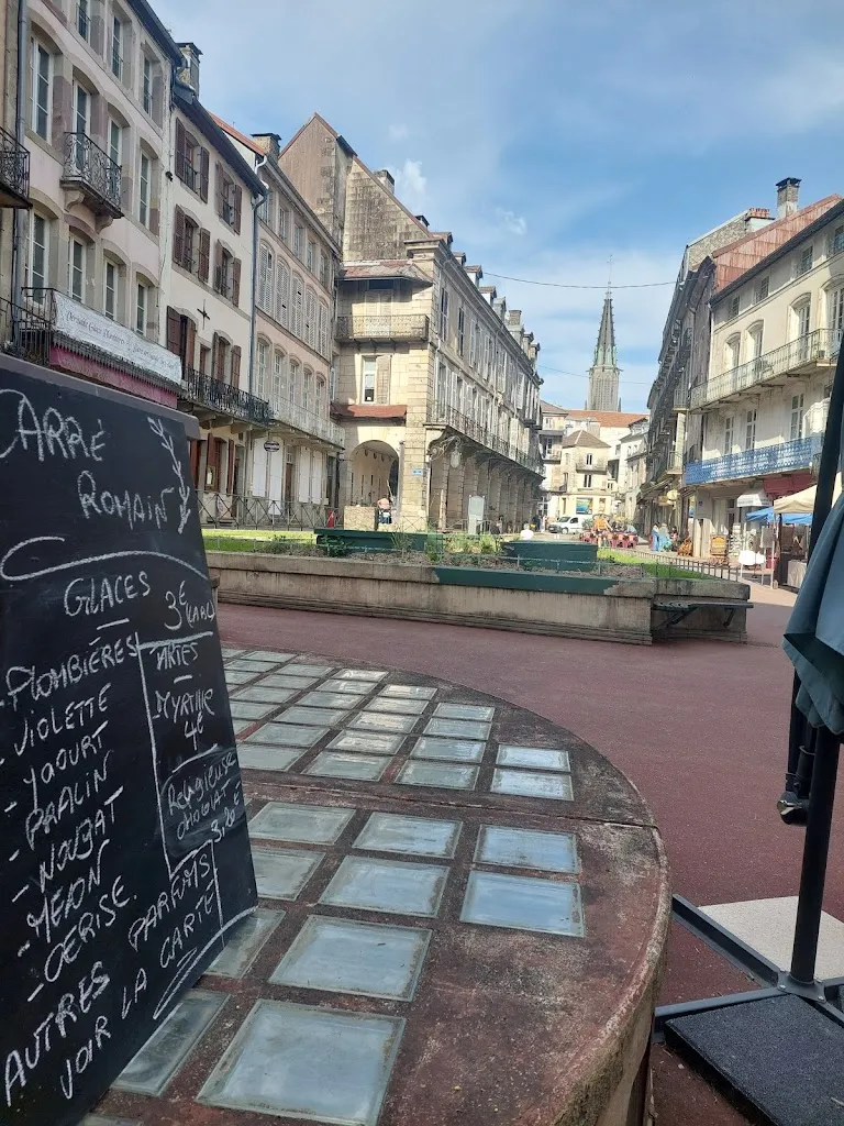 Roxane Nesen_Carre Romain_Plombières-les-Bains_review