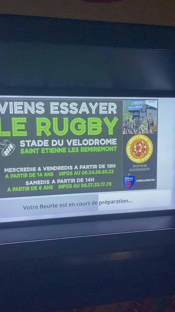 Distributeur Grey's Pizza_Plombières-les-Bains_slider_image_3