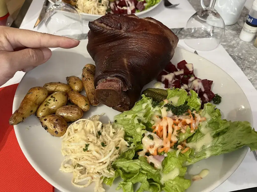 Auberge CHÉ-NO_Girmont-Val-d'Ajol_slider_image_2