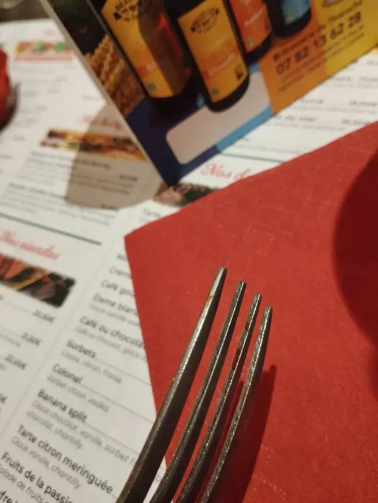 Sep Zuijdveld_Les Remparts_Rocroi_review