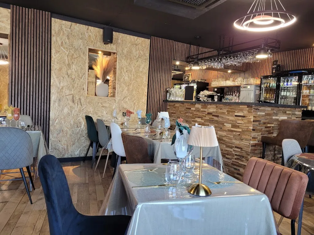 Le Pierest restaurant in Rocroi