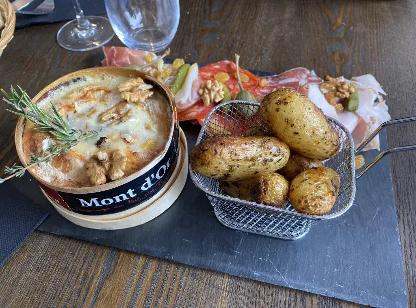 Matthias Tytgat_Prise de Mousse_Rilly-la-Montagne_review