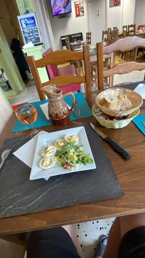 Andrei_Le relais du piquet_Tremblois-lès-Rocroi_review