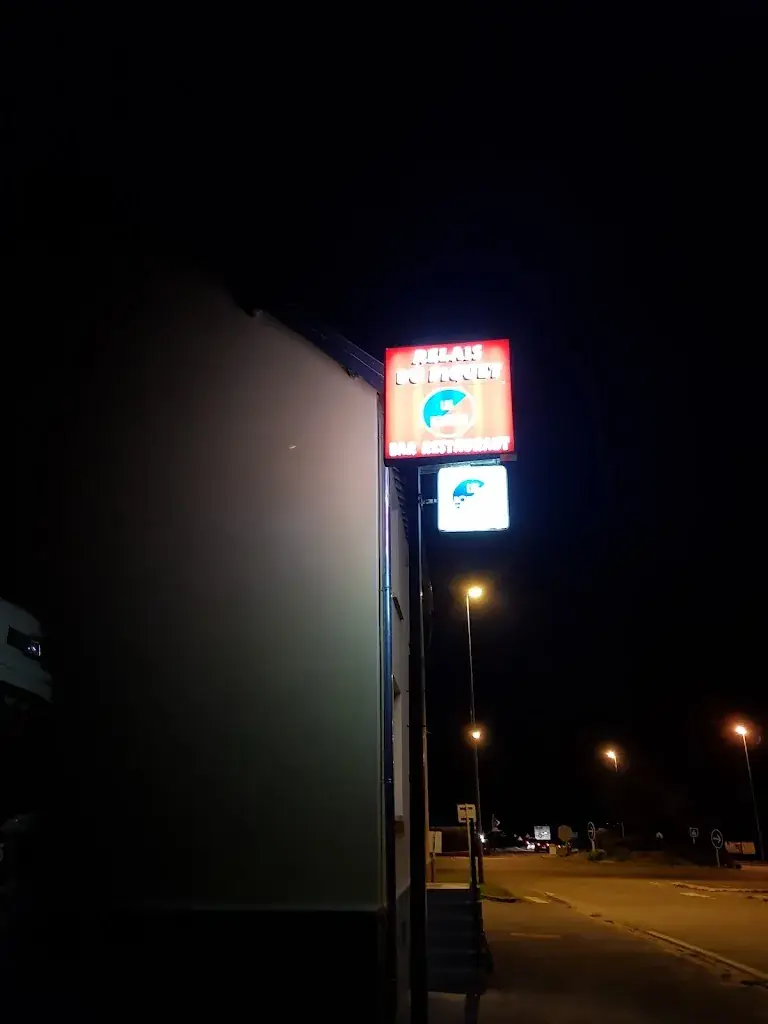 Jan Molendijk_Le relais du piquet_Tremblois-lès-Rocroi_review