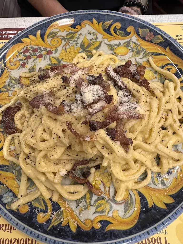 JW Hill_Na' Pasta_Italy_review