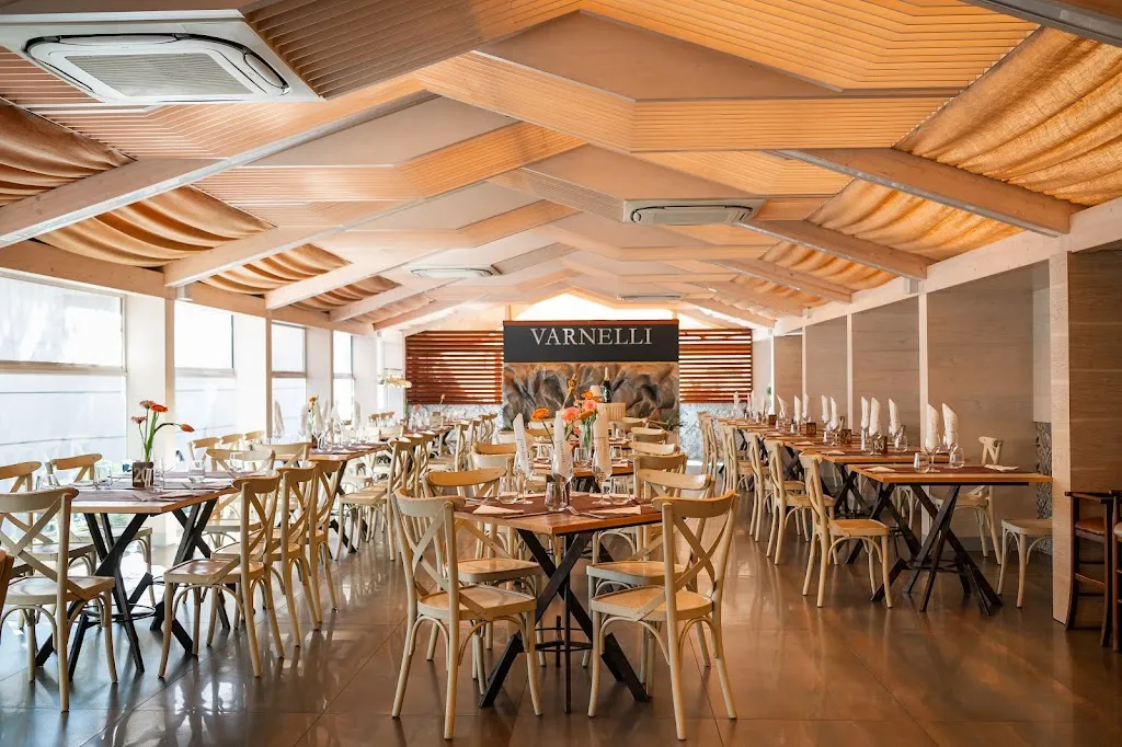 Varnelli Pizzeria Bistrot Ristorante Restaurant in Italy