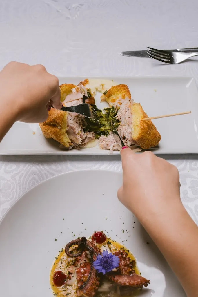 Varnelli Pizzeria Bistrot Ristorante_Italy_slider_image_3