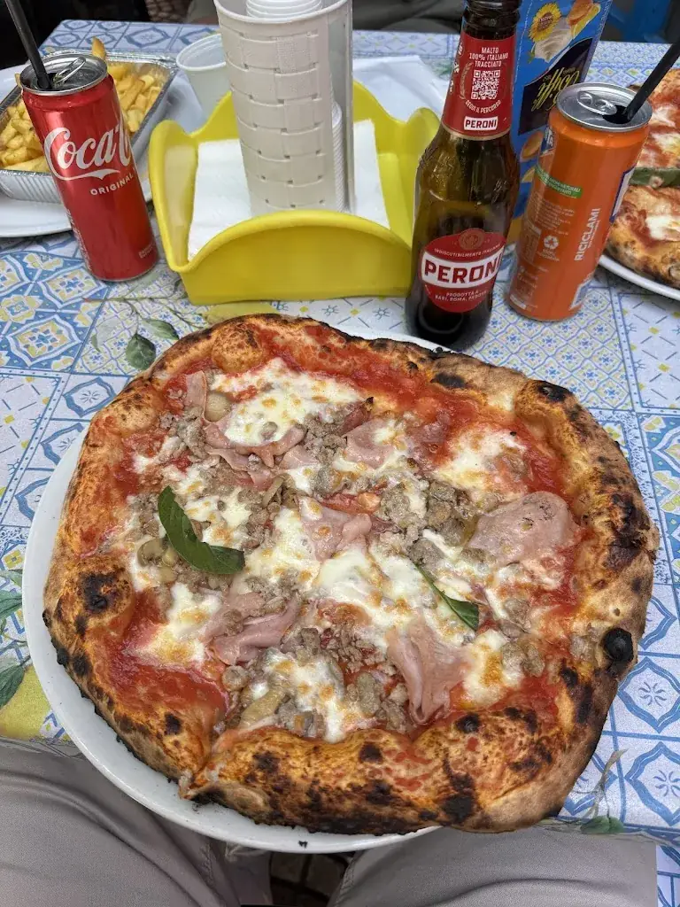 NICHOLAS KNIGHTON_Trammiere_Italy_review