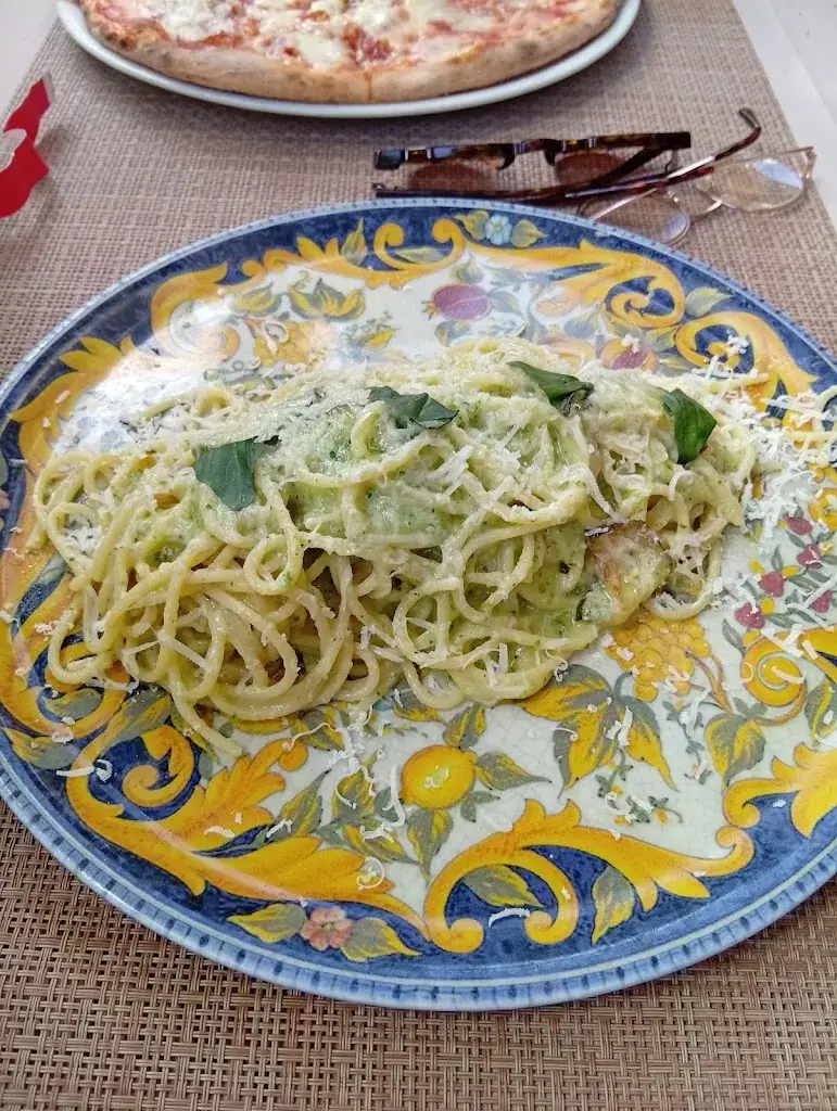 Jemima Staddon_Ristorante Pizzeria Carlo Alberto_Italy_review