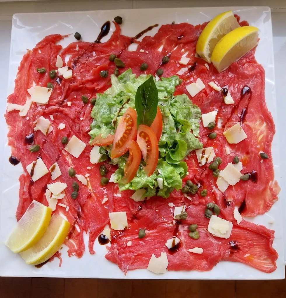 A TABLE_Richemont_slider_image_2