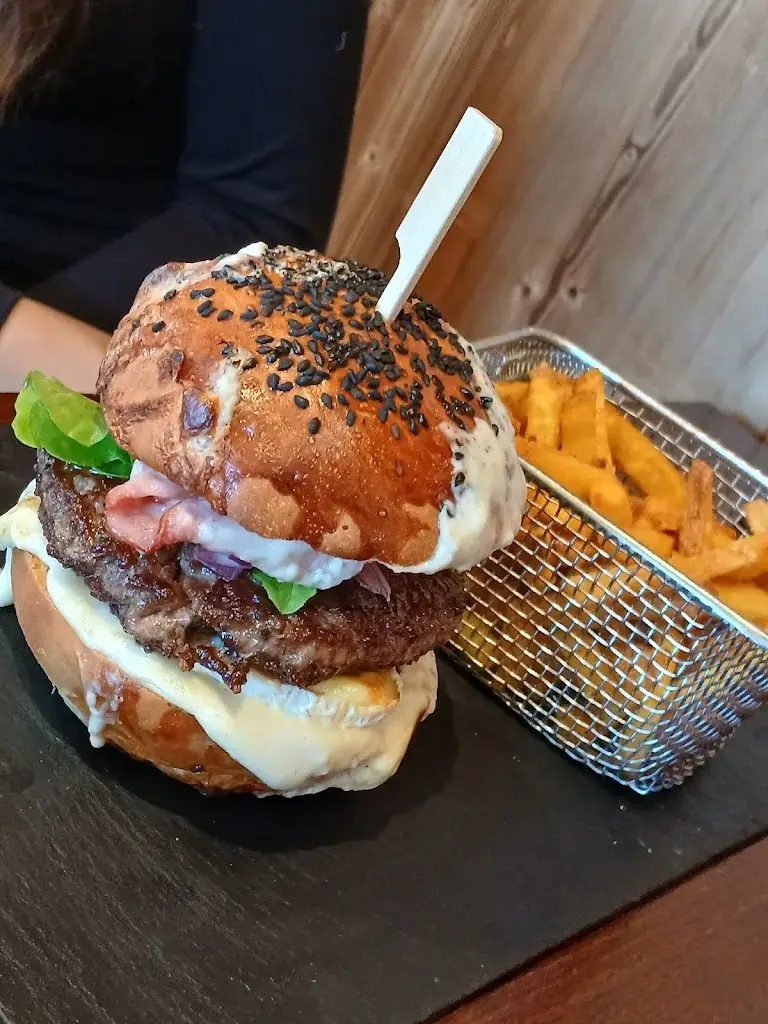 Le Café Du Col_Châtillon-sur-Cluses_slider_image_2