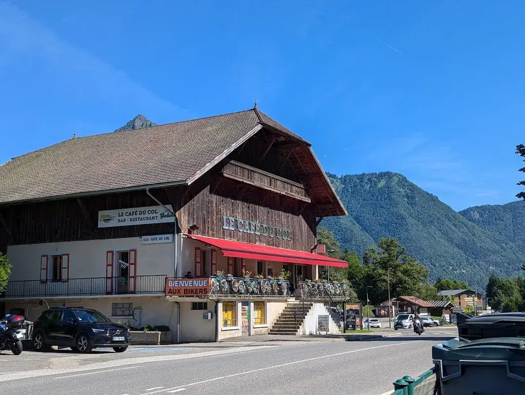 Le Café Du Col_Châtillon-sur-Cluses_slider_image_3