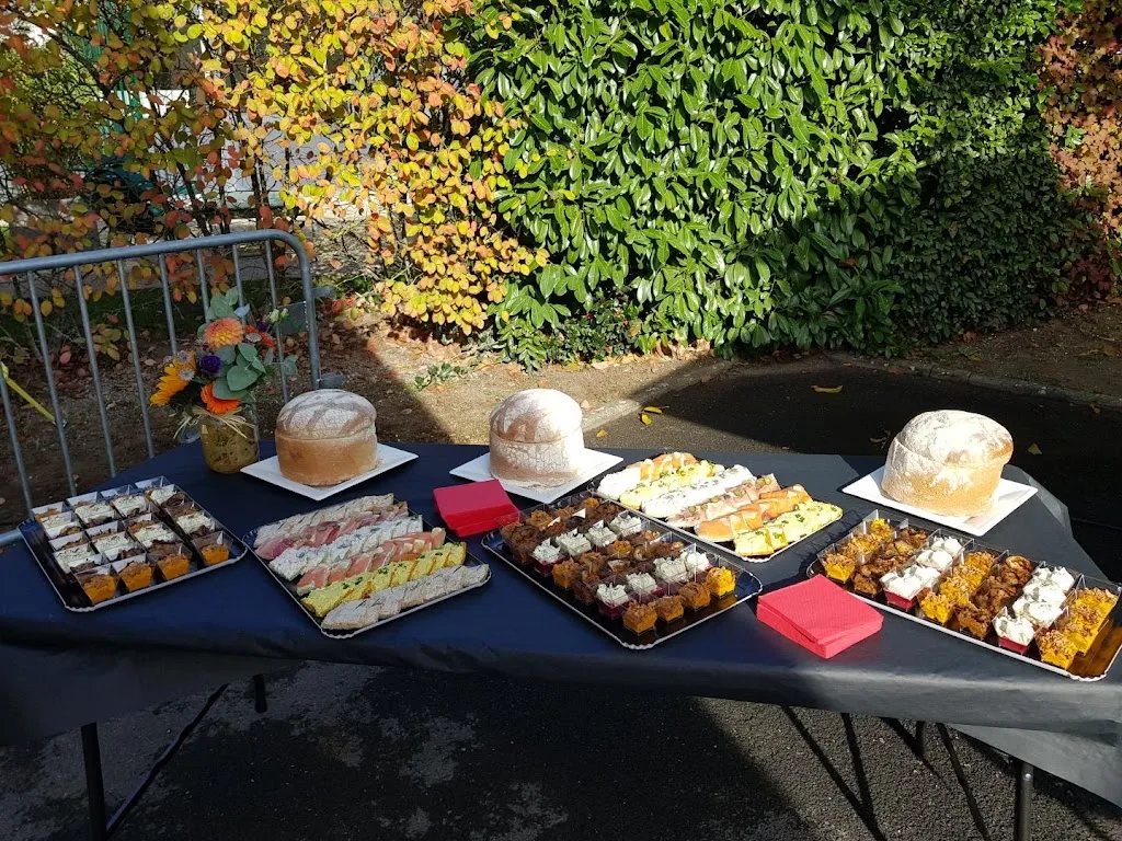 Un Truck De Food restaurant in Rethel