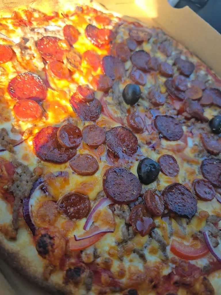 Lucas Moreau_Pizza Roma II Rethel_Rethel_reseña