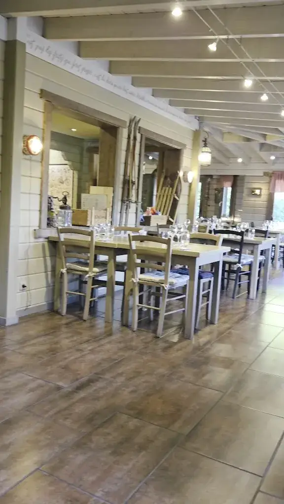 Restaurant et pizzeria - Le Chalet D'Etienne_Saint-Étienne-lès-Remiremont_slider_image_2