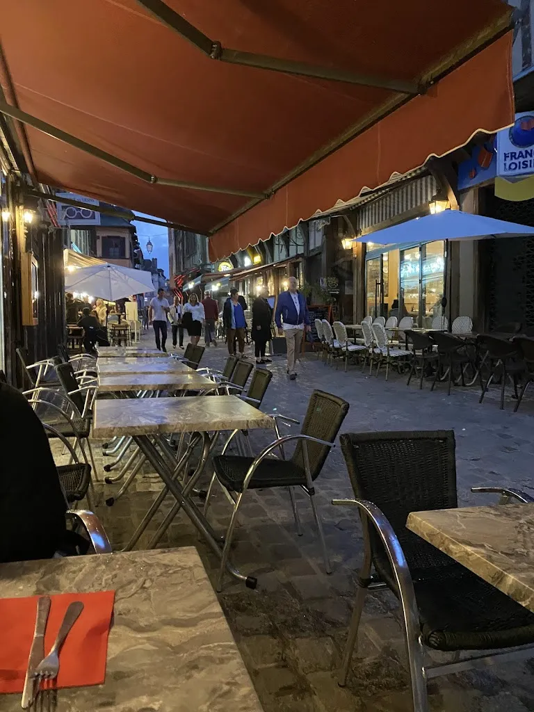 FARES ALZAHABY_St Julien Restaurant & Grill_Saint-Julien-les-Villas_review