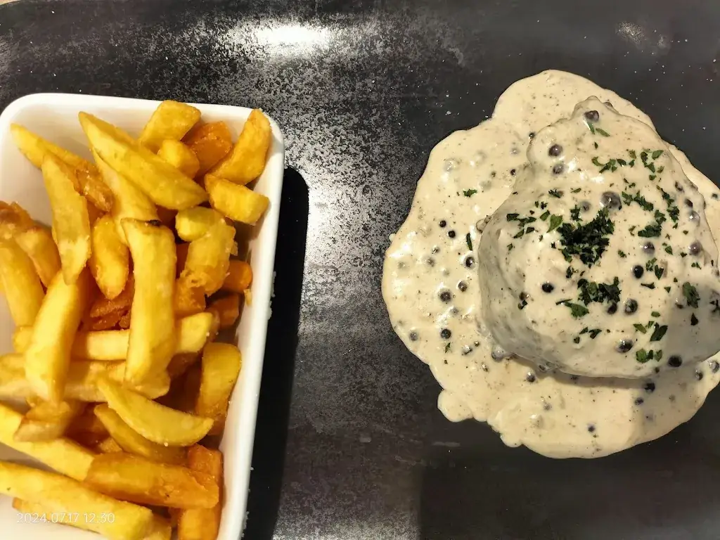 Menu_Restaurant le 8 Mai_Cluses_imagen_7