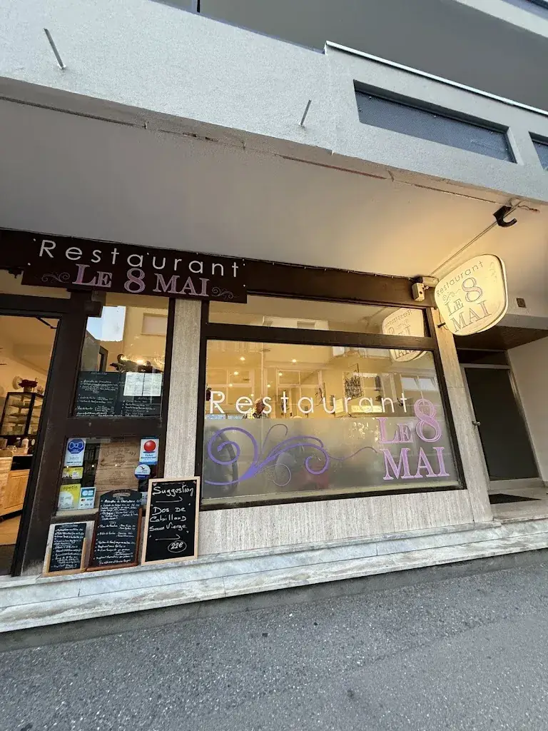 Mailys Crb_Restaurant le 8 Mai_Cluses_reseña