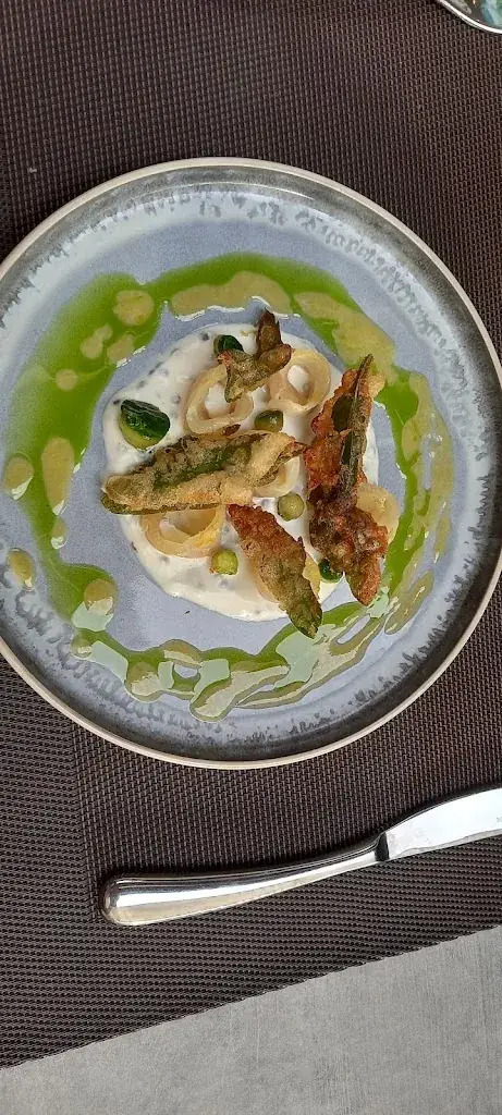 Isabelle Raveneau_La Gentilhommière_Saint-André-les-Vergers_review