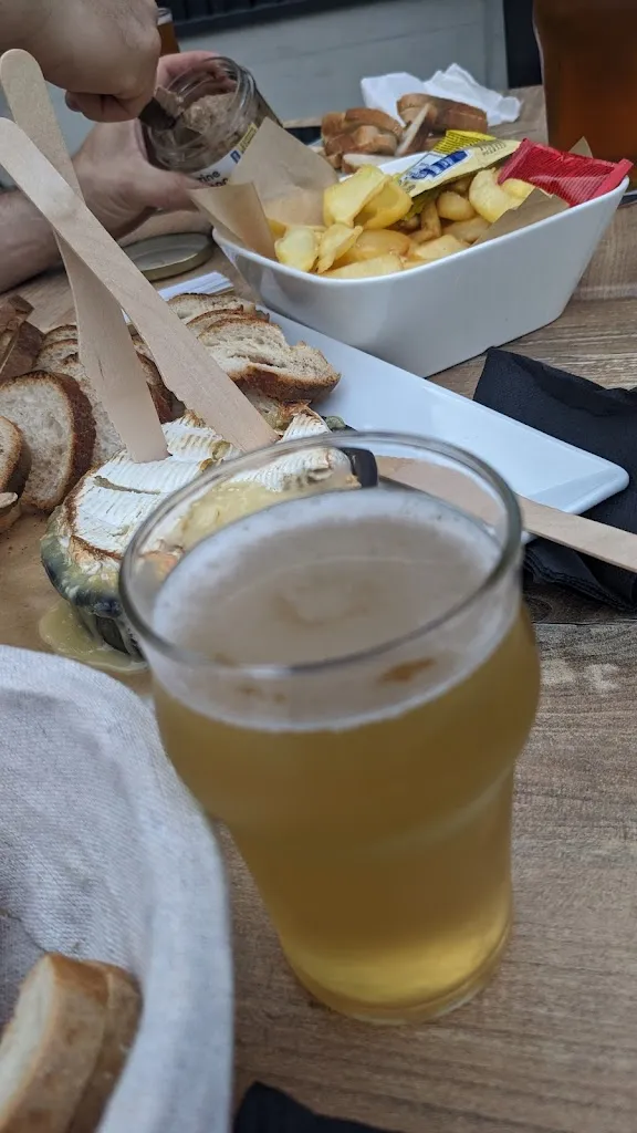 Sandrine Pntln_BAR LE CAJU_Saint-André-les-Vergers_recensione