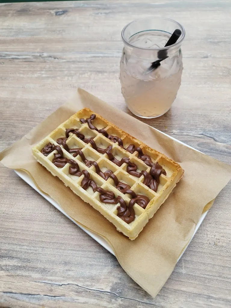 Stéphanie P_BAR LE CAJU_Saint-André-les-Vergers_recensione