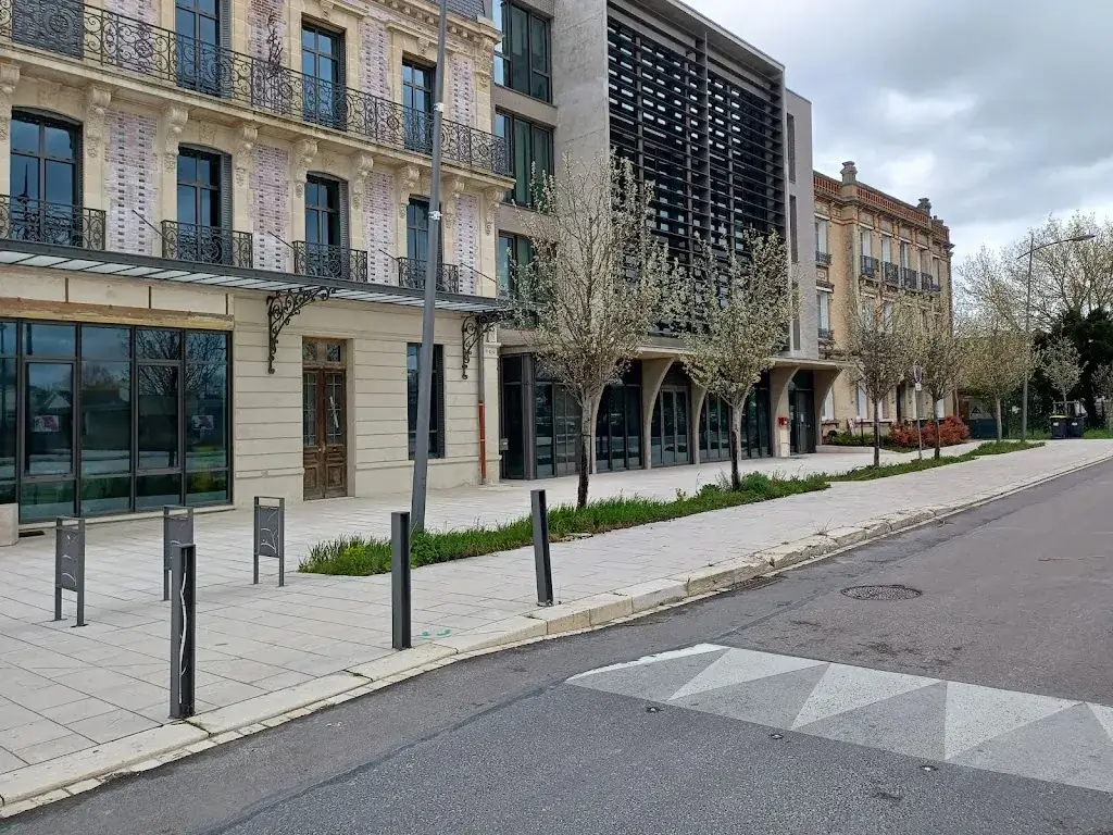 Restaurant le Palladium_Romilly-sur-Seine_slider_image_2