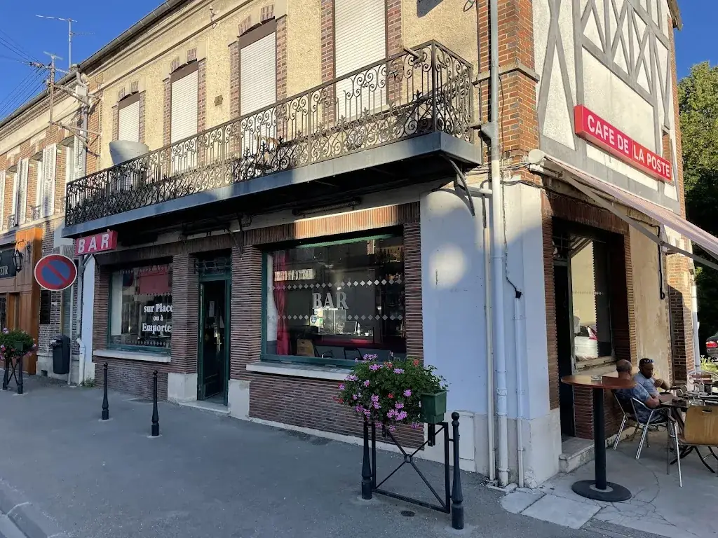 Aux 2 Freres_Anglure_slider_image_3