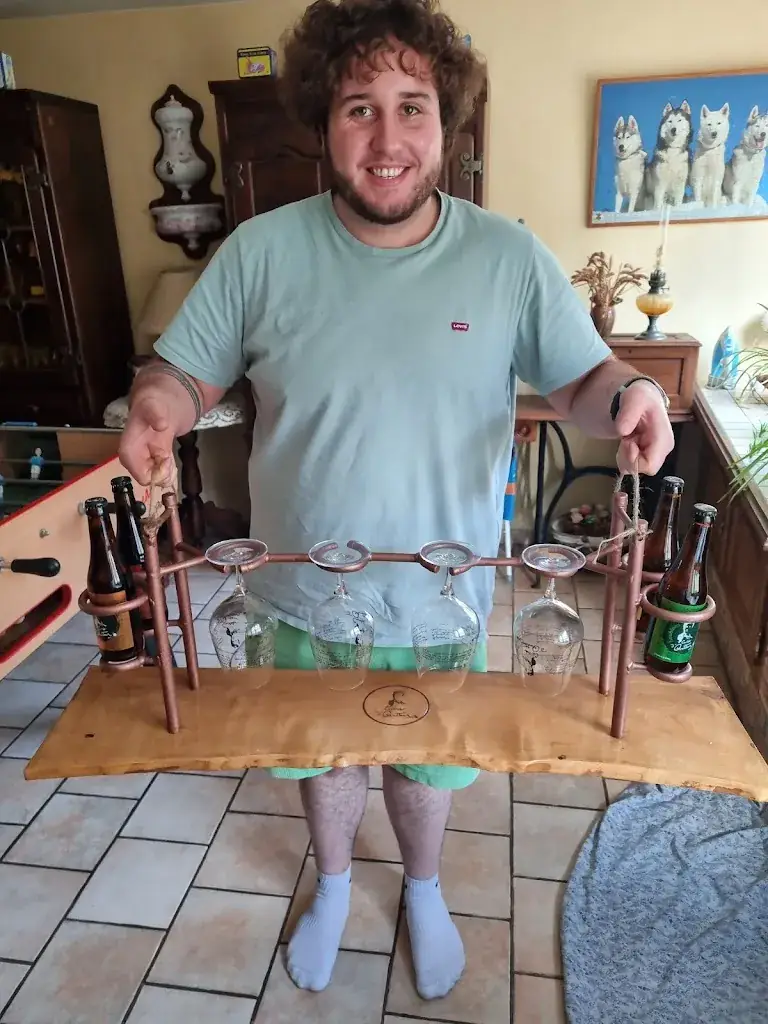 Kaktus Production_Café de la place_Saint-Menges_review