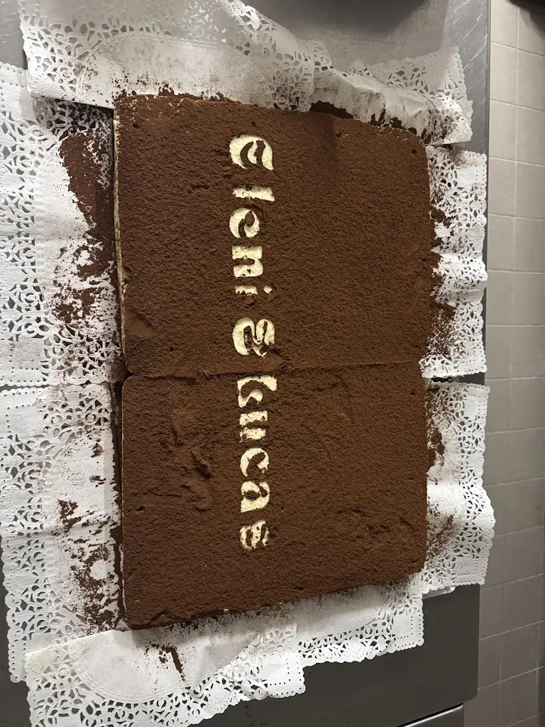 Lucas Dumont_Piazza San Marco_Romilly-sur-Seine_review