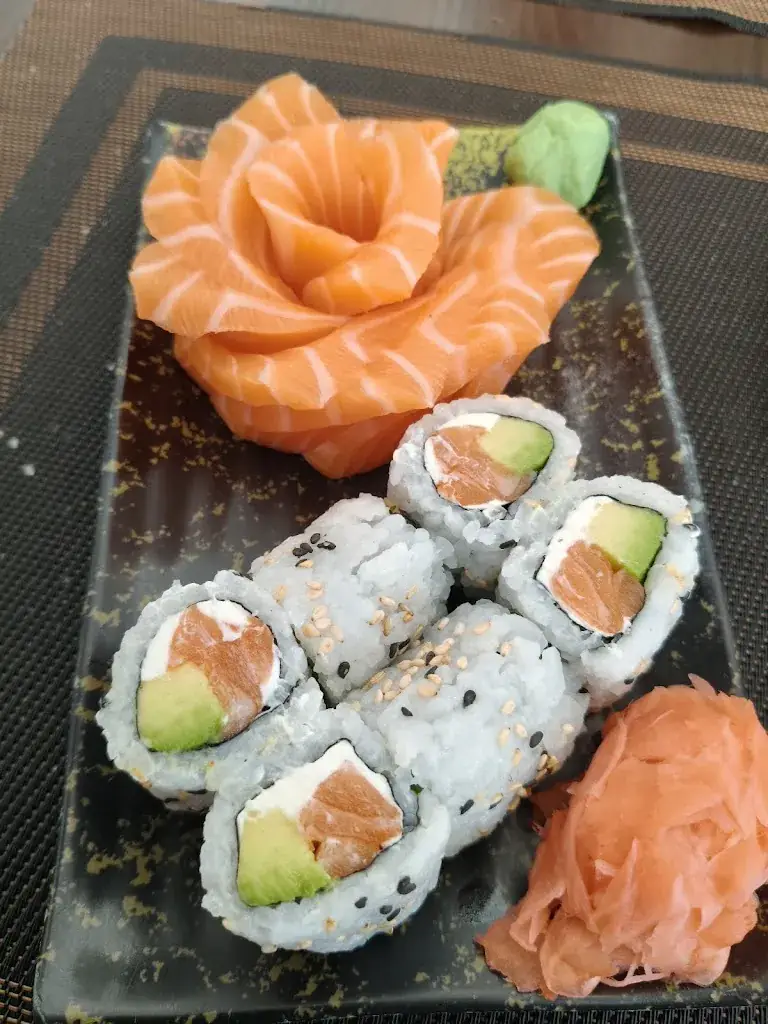 Pauline Colin_Sushi Nakama_Romilly-sur-Seine_review